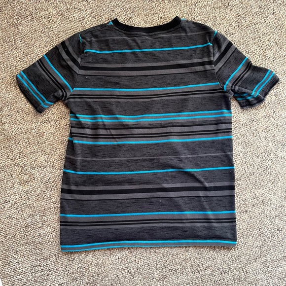 💛5/$25💛 Tony Hawk Striped V-neck T-shirt, size lge, good condition (see note) - Picture 3 of 3